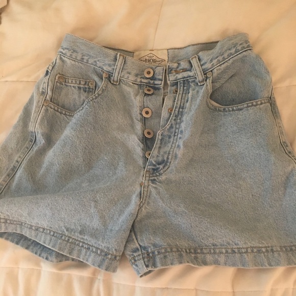 High waist multi button jean shorts - Picture 3 of 3